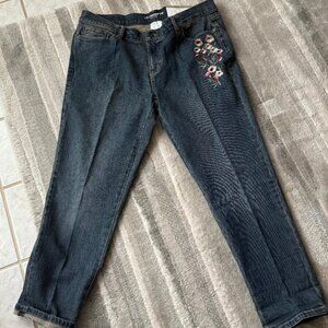 Liz Claiborne 16P embroidered denim boyfriend jean